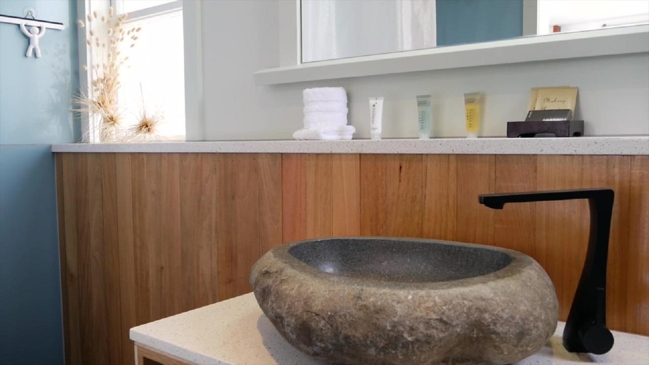 Top Floor Bed And Breakfast Парапарауму Екстериор снимка