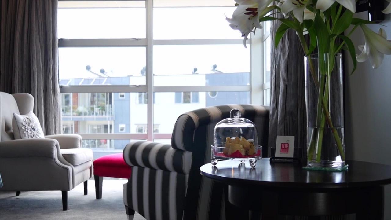 Top Floor Bed And Breakfast Парапарауму Екстериор снимка