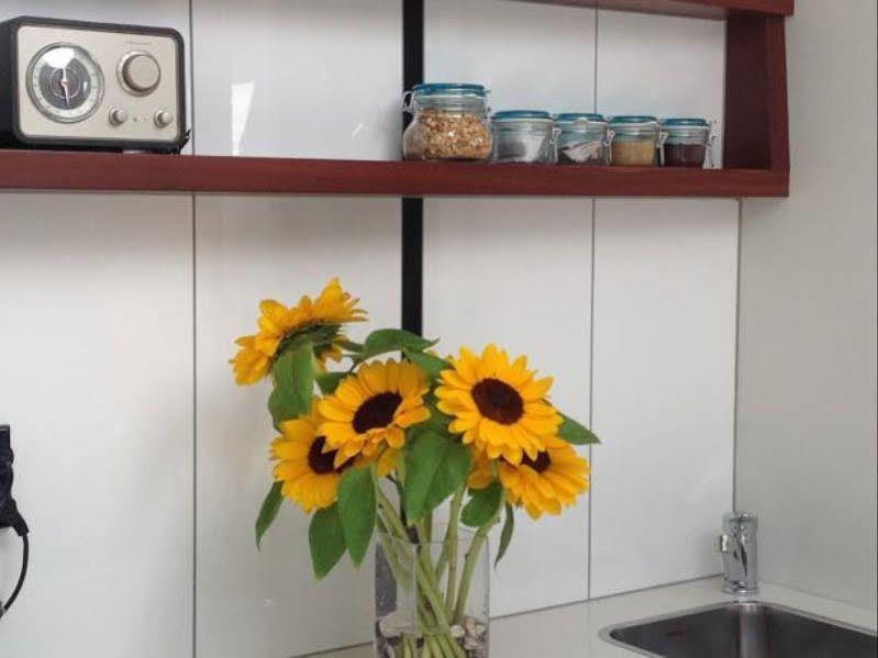 Top Floor Bed And Breakfast Парапарауму Екстериор снимка